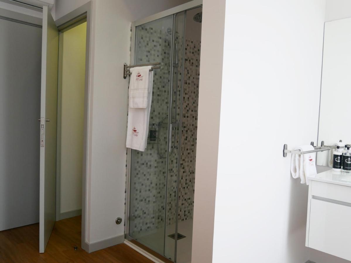 Serra Do Pilar Porto Suites Vila Nova de Gaia Exteriör bild