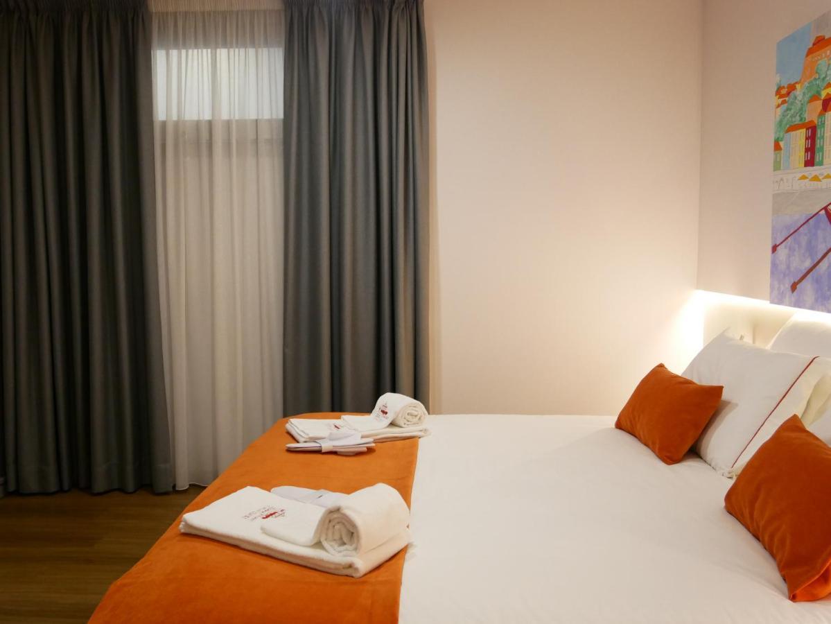 Serra Do Pilar Porto Suites Vila Nova de Gaia Exteriör bild